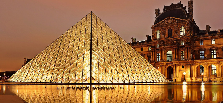 Visitez le Louvre à Parisà 45 kms du camping